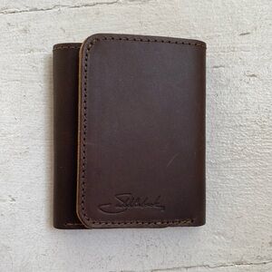Saddleback Leather Trifold Wallet - RFID - Full Grain Leather 

	◦
